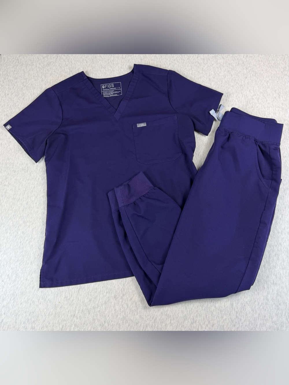 FIGS Technical Collection Purple Scrub Set Jogger Pants Women’s Small